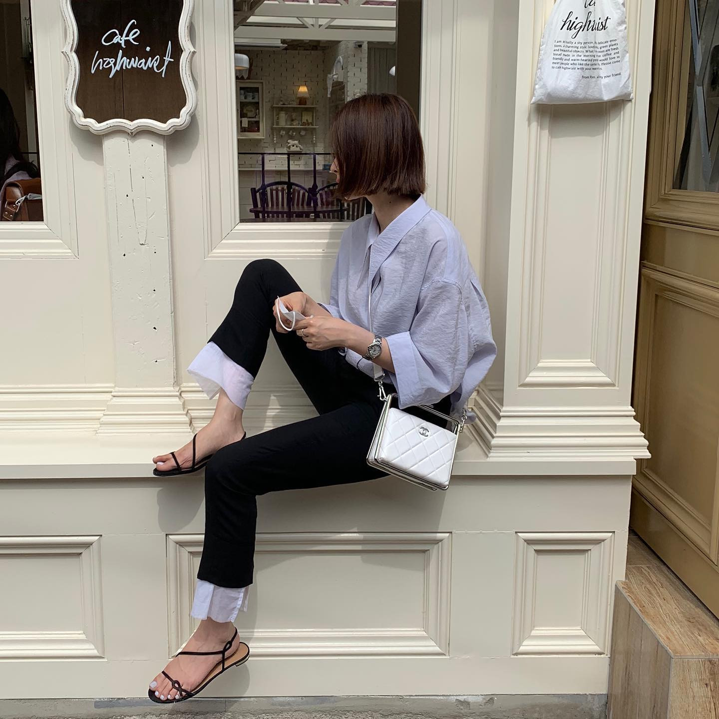 5 món thời trang công sở giúp phụ nữ U40 thêm trẻ trung- Ảnh 6.