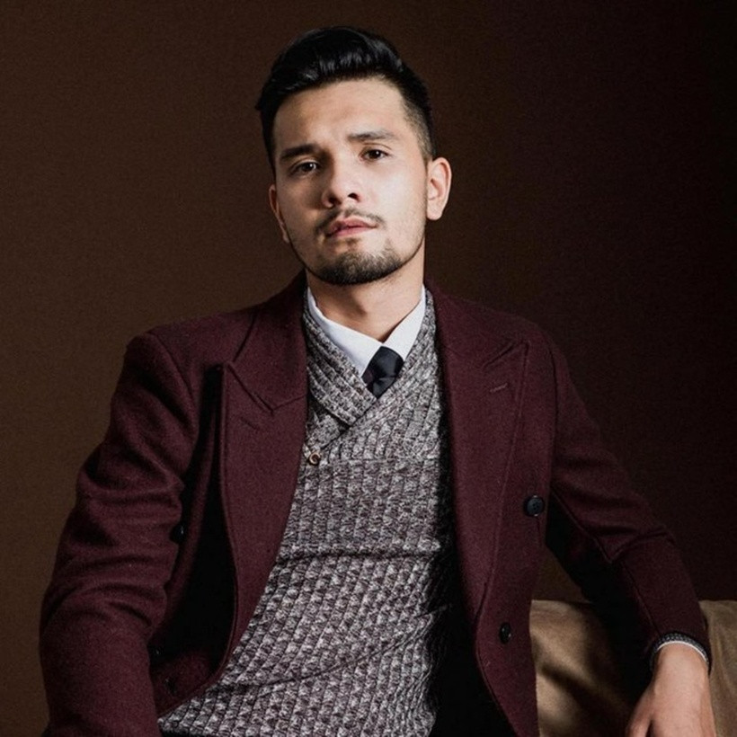 Nhikolai Đinh khi còn hoạt động nghệ thuật. (Ảnh: FBVN)