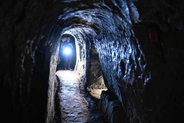 Anh trai vượt ngàn chông gai “hot” đến bao giờ? ảnh 3