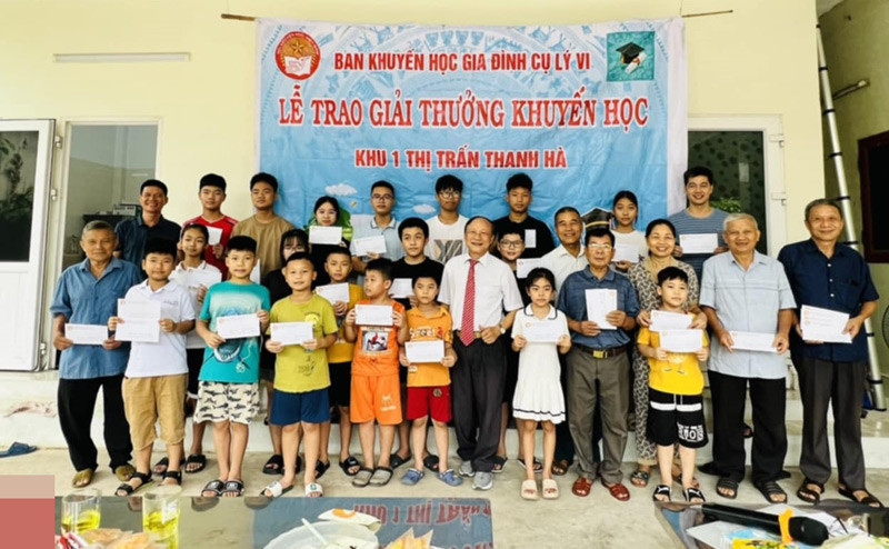 gia đình 4.jpg