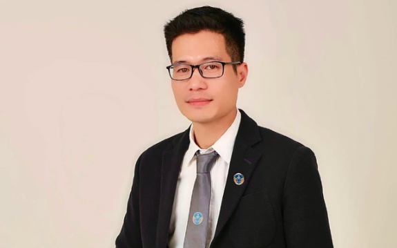 Vụ nghệ sĩ tới thảm đỏ bằng xe cấp cứu: Có thể bị xem xét xử lý về tội danh 'Gây rối trật tự công cộng' ảnh 2