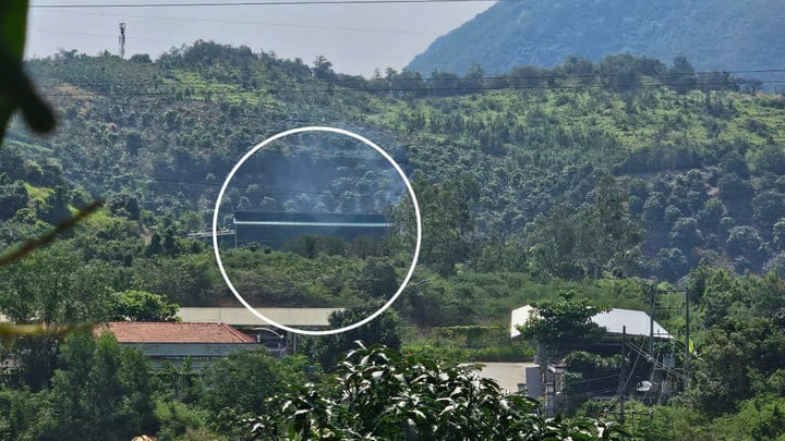 Khu xưởng nằm ở khu vực hẻo lánh.