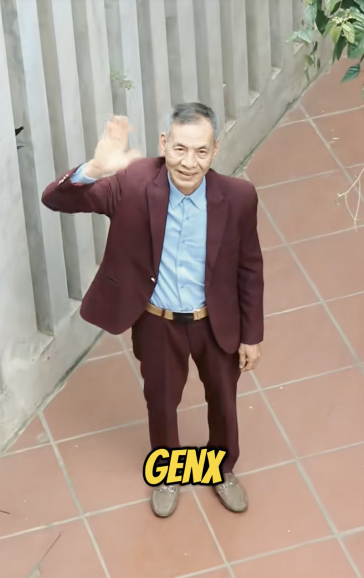 Kể 'kiếp nạn nghỉ hưu', ông lão Hà Nội trở thành 'idol' trên TikTok - 1