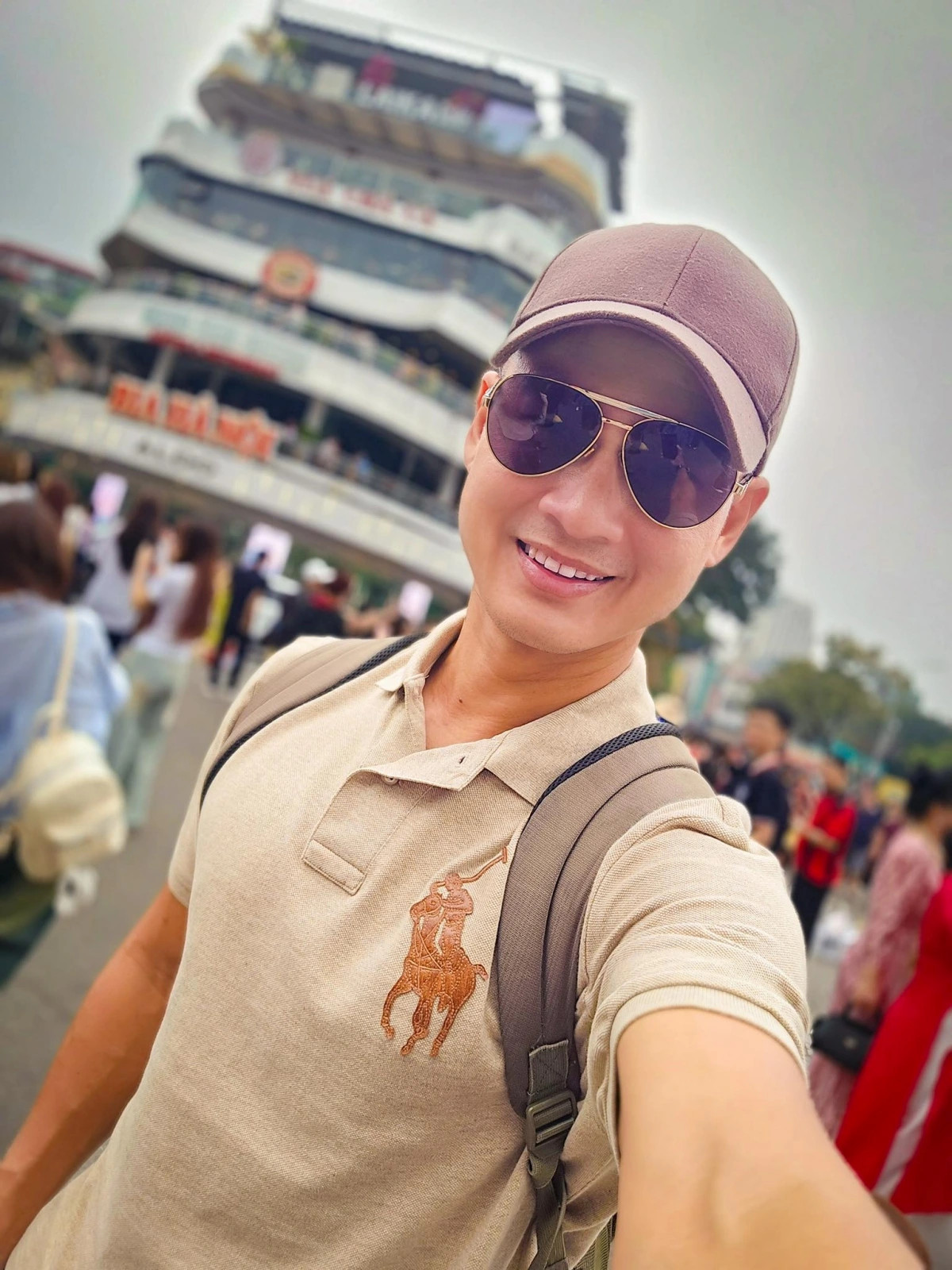 nghe si viet check-in cung ham ca map truoc khi cong trinh bi pha bo hinh anh 3