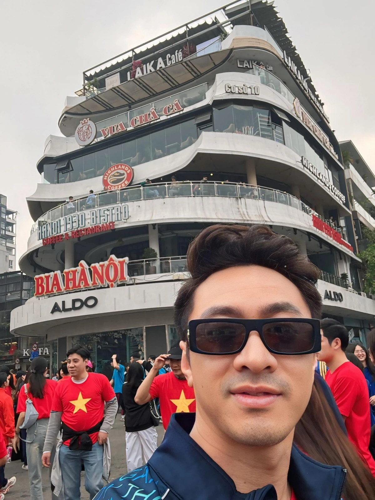 nghe si viet check-in cung ham ca map truoc khi cong trinh bi pha bo hinh anh 6