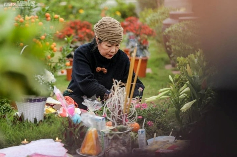 Tết Thanh minh là dịp lễ quan trọng trong văn hóa tâm linh của người Việt, thể hiện lòng kính trọng, biết ơn đối với tổ tiên và những người đã khuất. Ảnh minh họa/ VTC News.