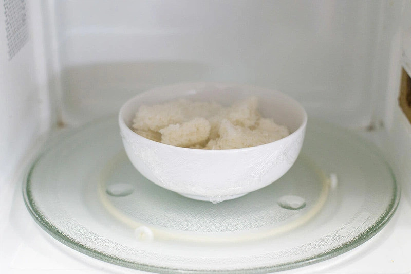 4 sai lầm tai hại khi bảo quản cơm trắng ngang tự “rước” vi khuẩn, bệnh tật vào người- Ảnh 3.