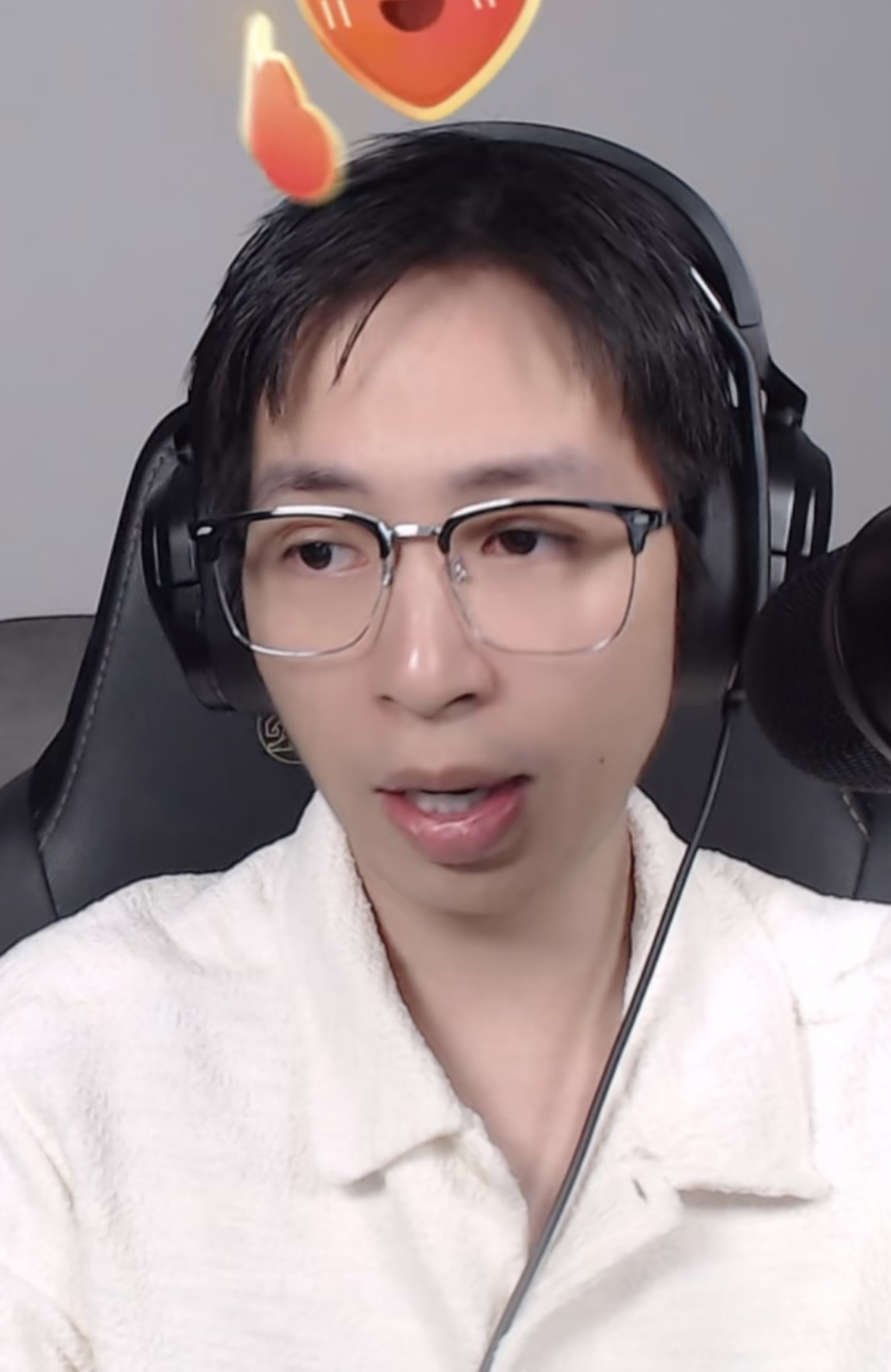 Full diễn biến màn đấu tố tình - tiền của ViruSs và Pháo trên livestream: Không ai dám bỏ điện thoại xuống!- Ảnh 1.