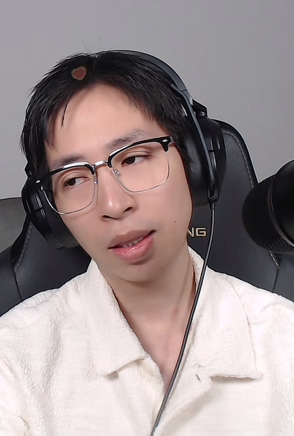 Cực choáng: Gần 1,5 triệu người xem Pháo chất vấn ViruSs chuyện ngoại tình trực tiếp giữa đêm- Ảnh 1.