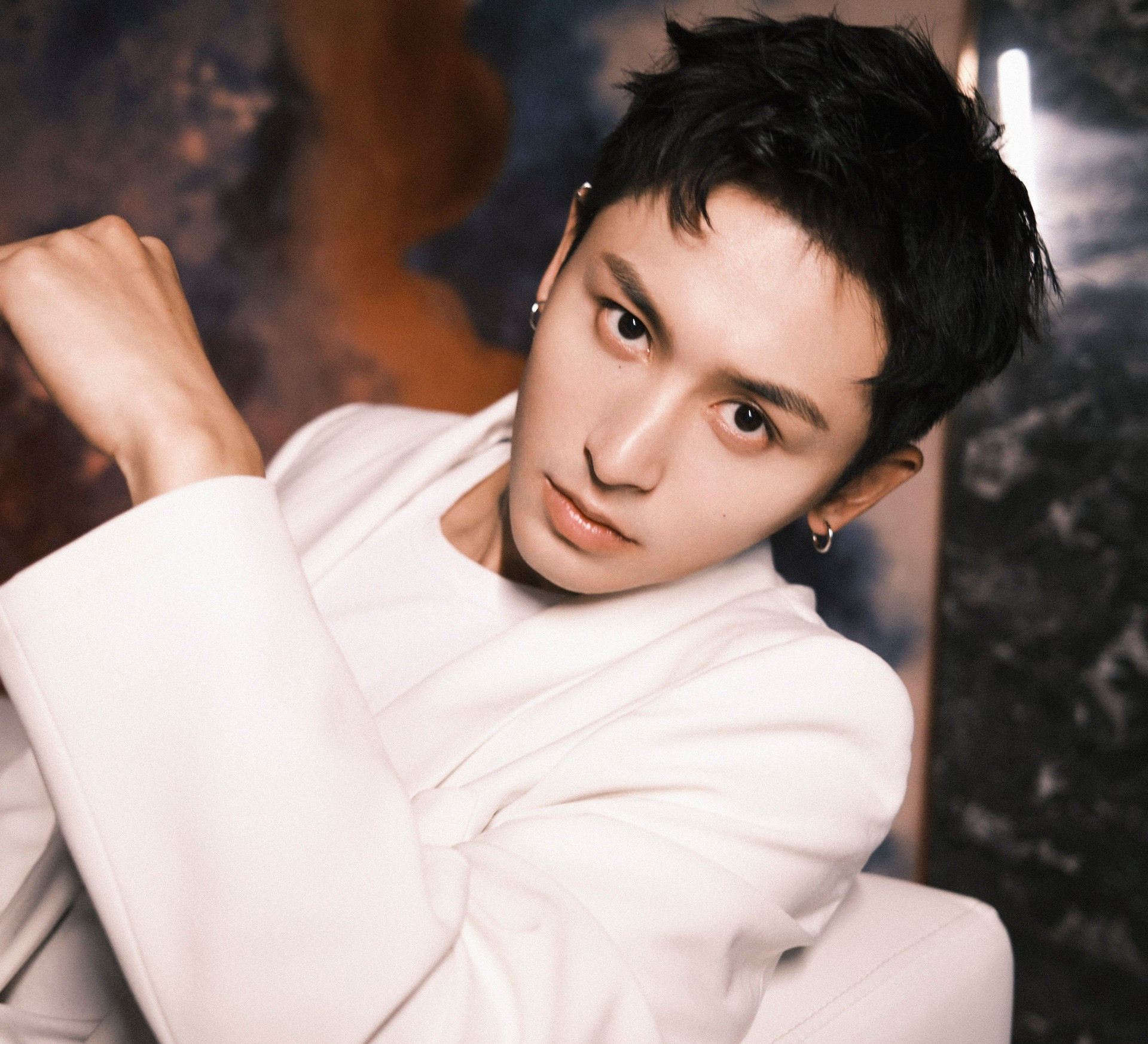 Nghệ sĩ châu Á bị