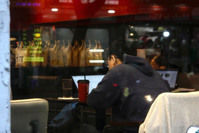 Nhiều người trẻ 'ẩn mình' khỏi xu hướng trên mạng xã hội ảnh 1