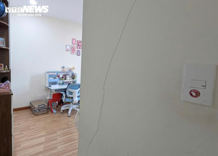 Vết nứt tại căn hộ của anh Kim Luân.