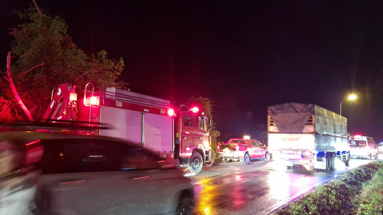 Hiện trường kinh hoàng vụ xe khách 52 chỗ lao xuống đèo Bảo Lộc, nhiều người thương vong- Ảnh 9.