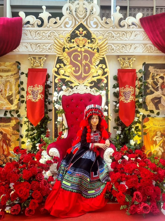 Trào lưu mặc Việt phục phủ sóng MXH hậu concert Anh Trai Vượt Ngàn Chông Gai ảnh 8