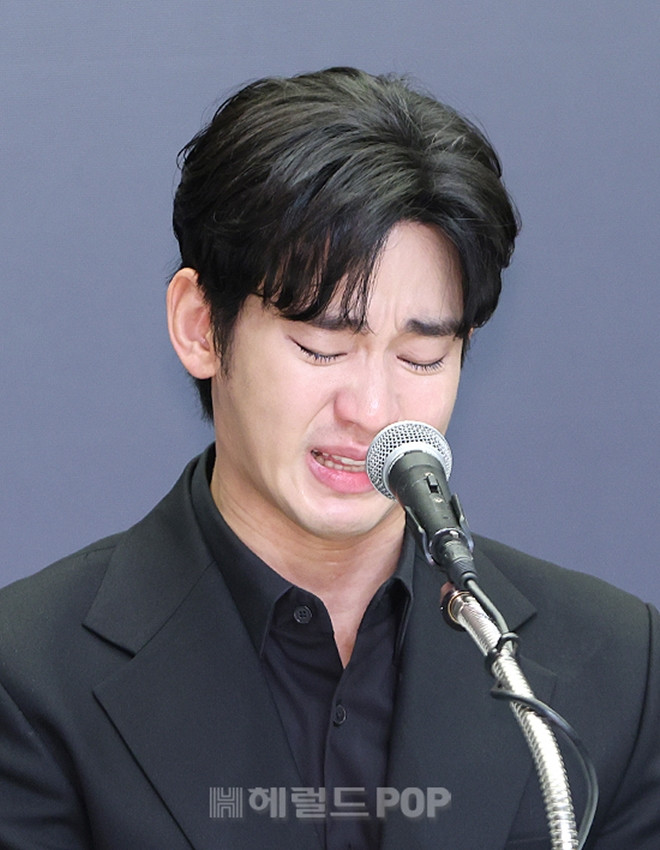 kim hyun 2.jpg