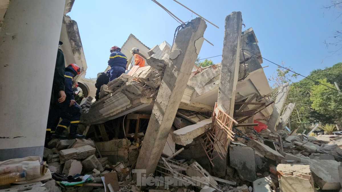 Những hình ảnh đầu tiên của đoàn cứu hộ Bộ Công an tại hiện trường vụ động đất ở Myanmar ảnh 9