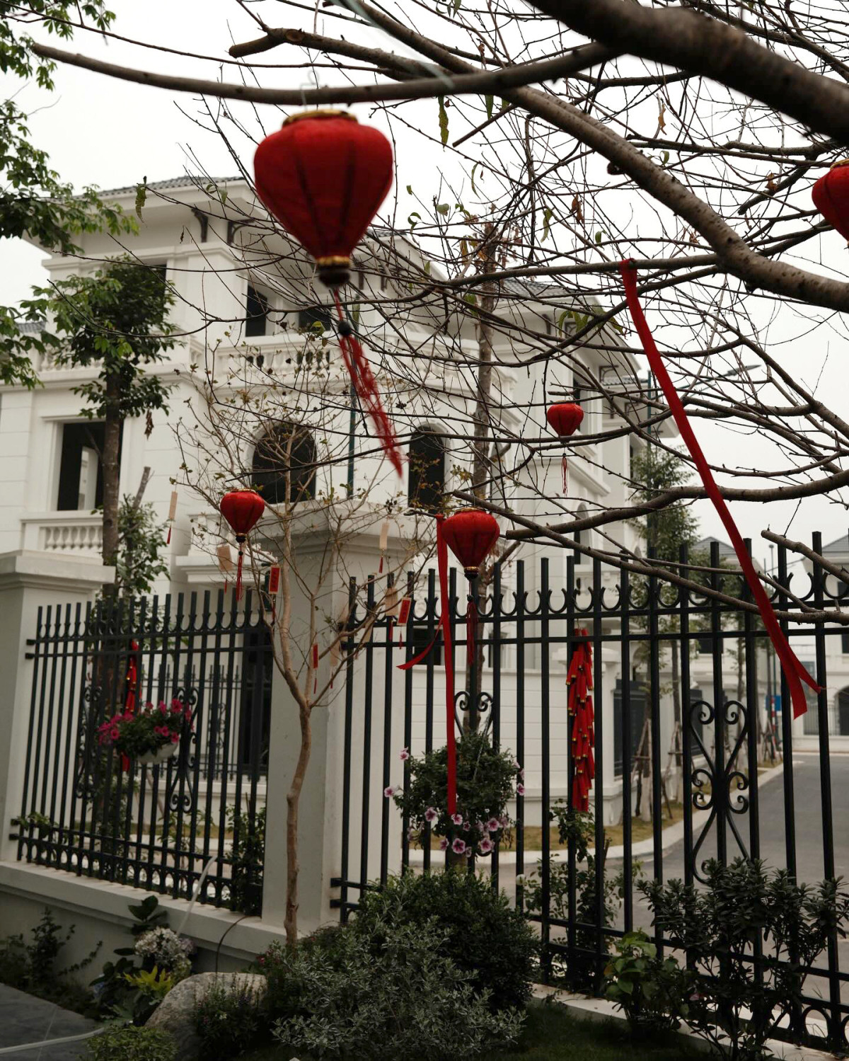 Cảnh tượng bên trong 'bạch dinh' xa hoa làm lộ độ giàu khủng của 'phú bà' Vbiz Huyền My- Ảnh 4.