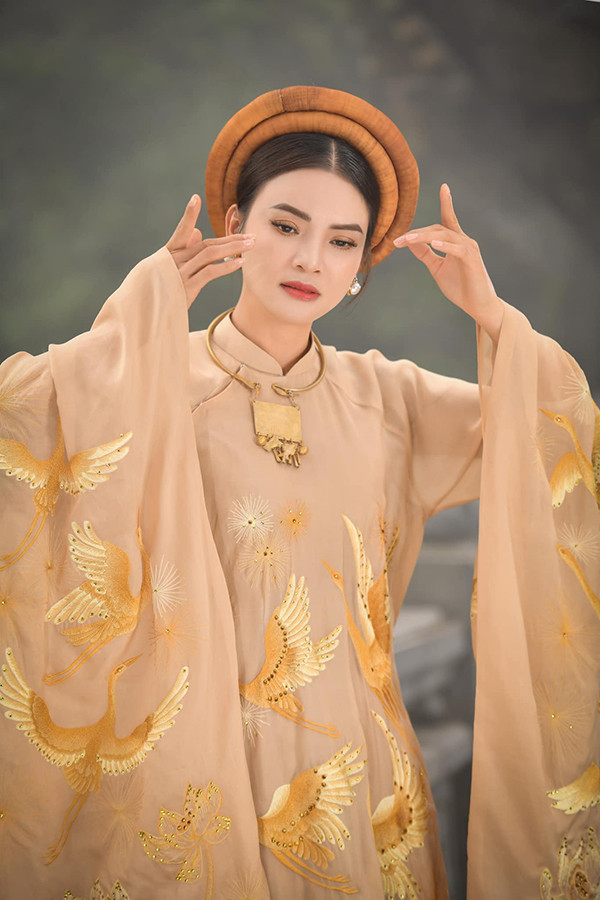 Nhan sắc đời thực nữ NSND trẻ tuổi nhất, được cả dòng họ tự hào về tài năng - Ảnh 9.