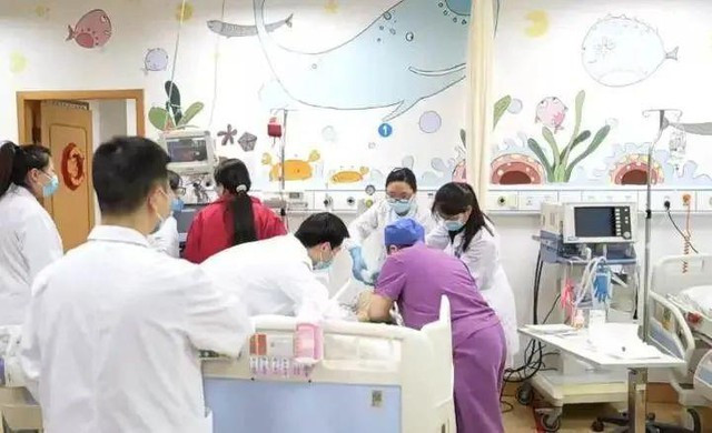 Cháu trai 2 tuổi tử vong sau khi ăn 1 món: Bà nội ngã quỵ, bật khóc khi nghe bác sĩ lý giải nguyên do- Ảnh 1.