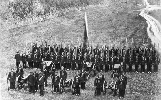 Ảnh hiếm cuối thời Thanh: Từ Hi thái hậu nhiệt tình trong việc này, Lý Liên Anh dùng sào tre chống thuyền- Ảnh 2.