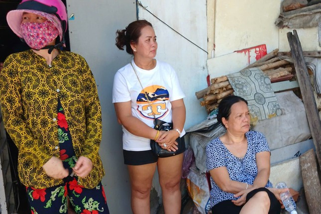 Nhân chứng vụ cháy nhà, 4 người tử vong: 'Xót xa, tiếc nuối' vì nghe tiếng kêu cứu nhưng không thể giúp gì ảnh 1