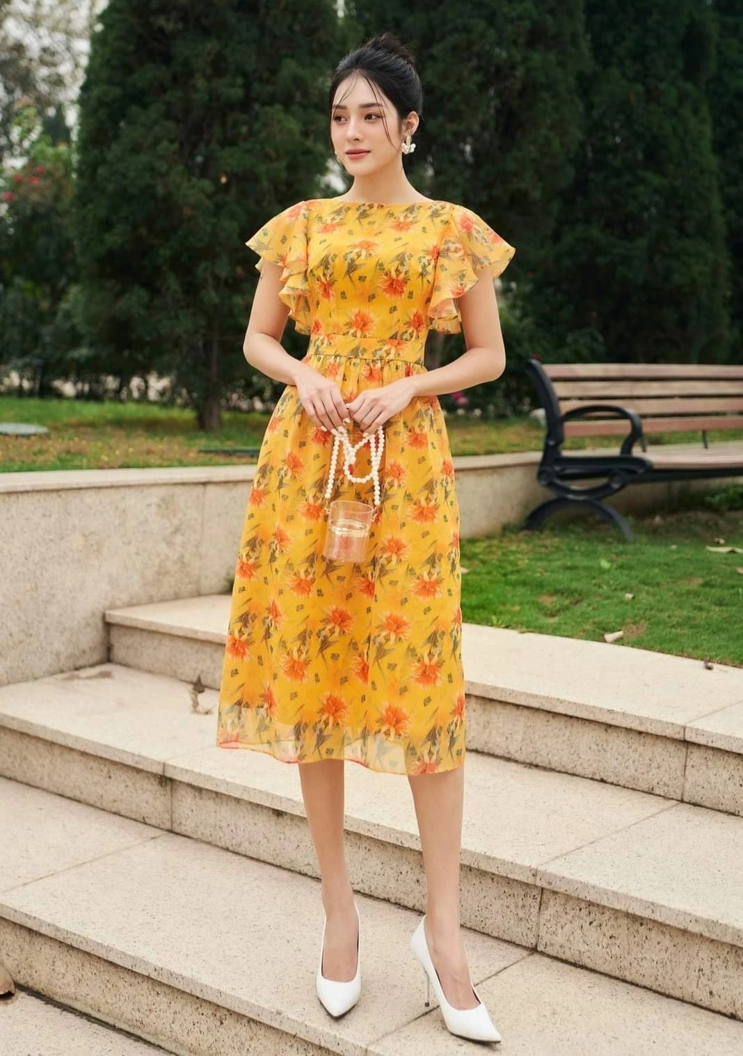 5 set đồ thời trang hè đẹp, cuốn hút cho các cô nàng mệnh Kim- Ảnh 4.