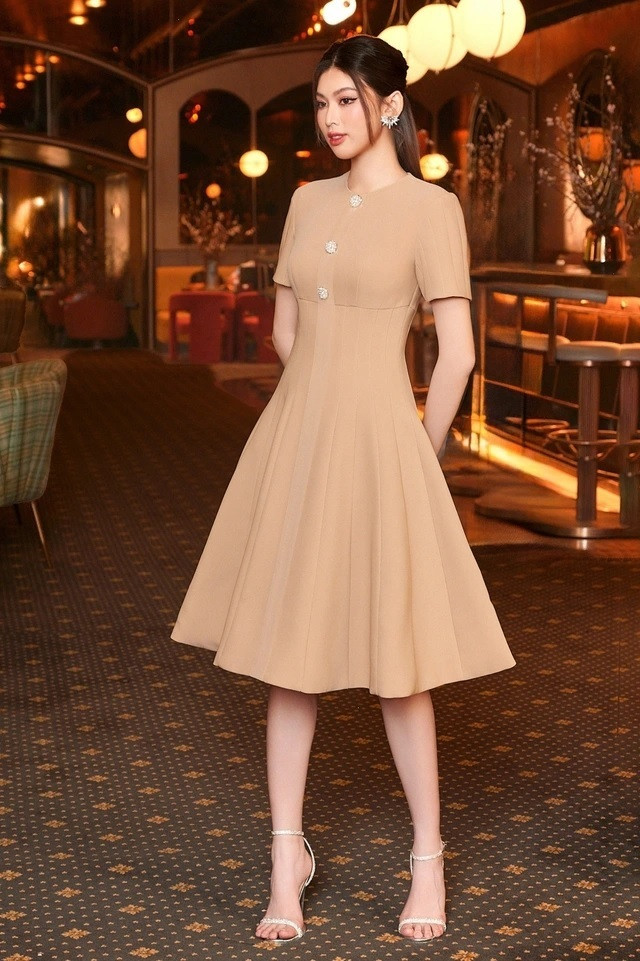 5 set đồ thời trang hè đẹp, cuốn hút cho các cô nàng mệnh Kim- Ảnh 6.