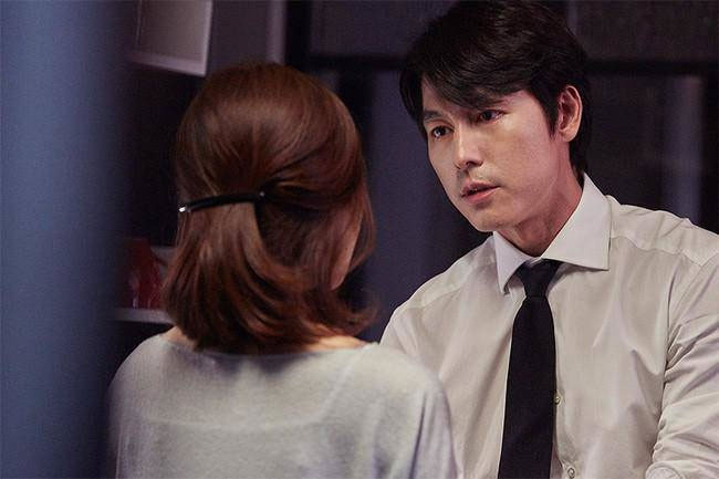 Lái xe đến biệt thự sang trọng nhà sếp nghe những lời của cô ấy nói tôi nhanh chân ra về