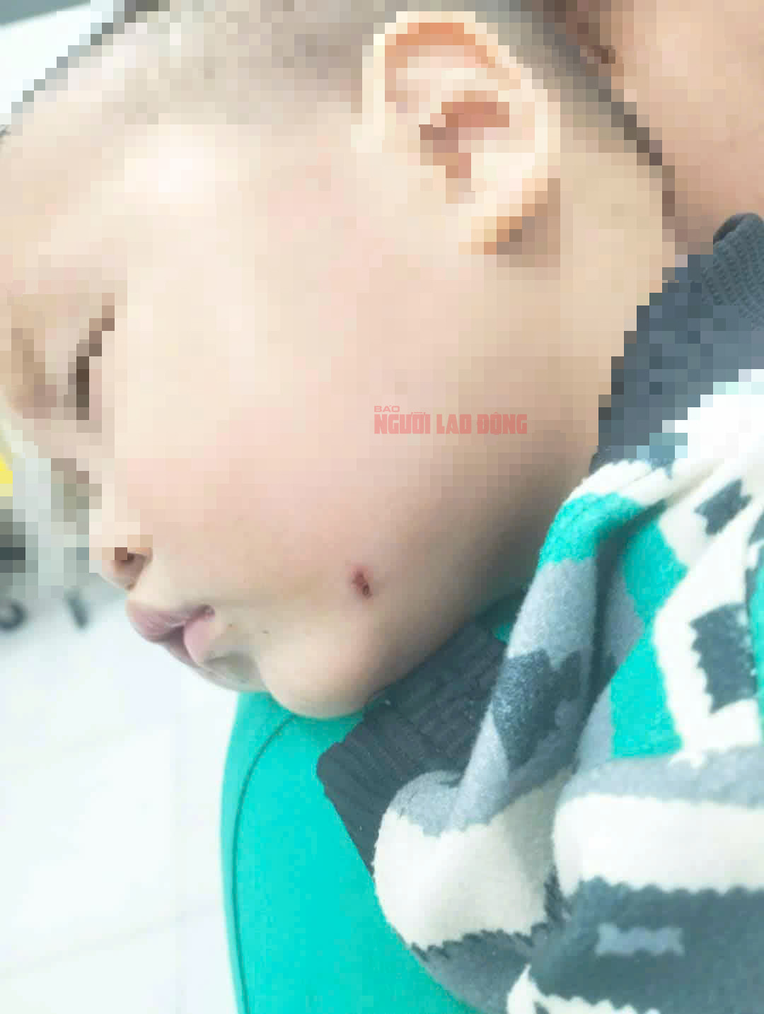 Bảo mẫu đánh trẻ dã man ở Quảng Nam: Quên tắt camera phụ huynh mới phát hiện- Ảnh 2.