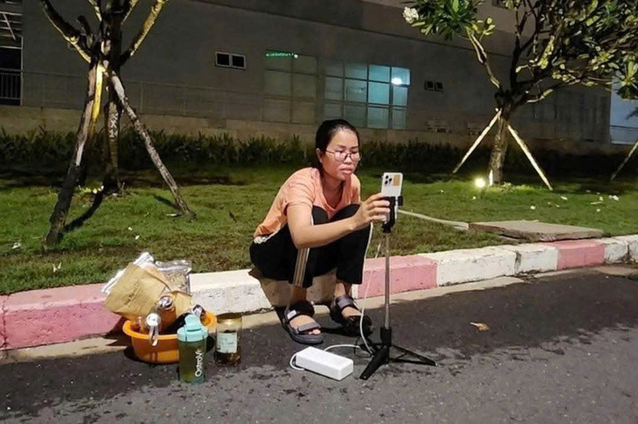 Chị Lê Thị Thu Hòa - tức Mẹ Bắp, cho rằng ông Huy bịa đặt chuyện ăn chặn từ thiện.