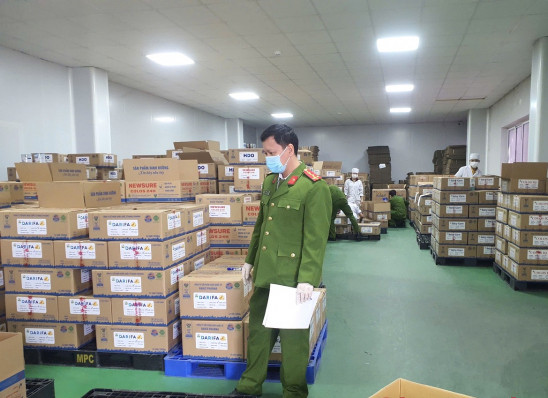 Khởi tố 2 công ty sữa giả: Lộ diện nhãn sữa phổ biến thị trường- Ảnh 1.