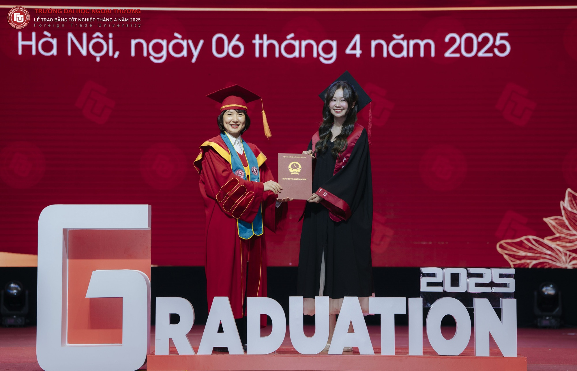 Á khôi Ngoại thương tốt nghiệp ĐH sớm hot rần rần Threads, TikTok: Đã xinh còn siêu giỏi!- Ảnh 5.