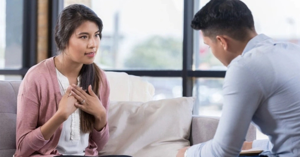 Chồng giàu có một tháng kiếm hơn 100 triệu nhưng nhất quyết không mua nhà, vợ tính kế phòng thân - Ảnh 2.