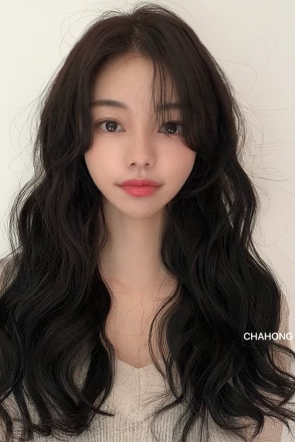 List 5 kiểu tóc xoăn yêu kiều nữ tính giúp cô nàng mặt vuông trở nên thanh thoát - Ảnh 5.