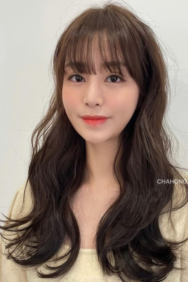 List 5 kiểu tóc xoăn yêu kiều nữ tính giúp cô nàng mặt vuông trở nên thanh thoát - Ảnh 7.