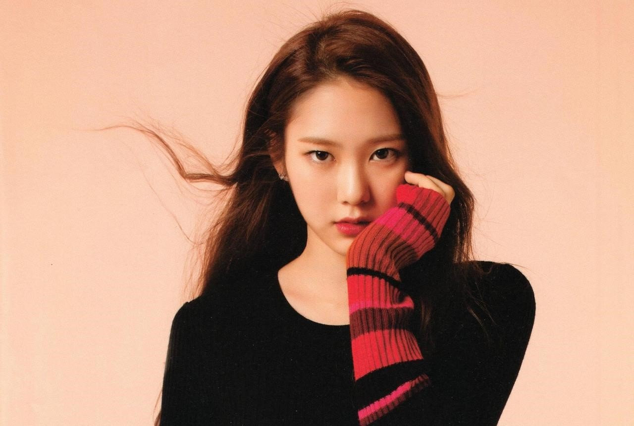 Những kiểu tóc dài siêu phù hợp cho cô nàng mặt vuông - Ảnh 4.