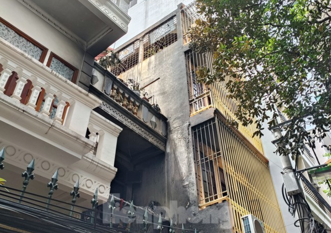 Vụ cháy khiến 2 người chết ở Hà Nội: Nghi nạn nhân nữ tử vong do quay lại hiện trường lấy tài sản - Ảnh 1.