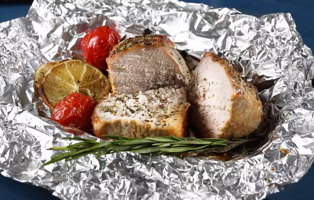 3 thực phẩm tuyệt đối không nên bọc trong giấy bạc: Mất ngon còn nuốt vào toàn chất độc!- Ảnh 1.