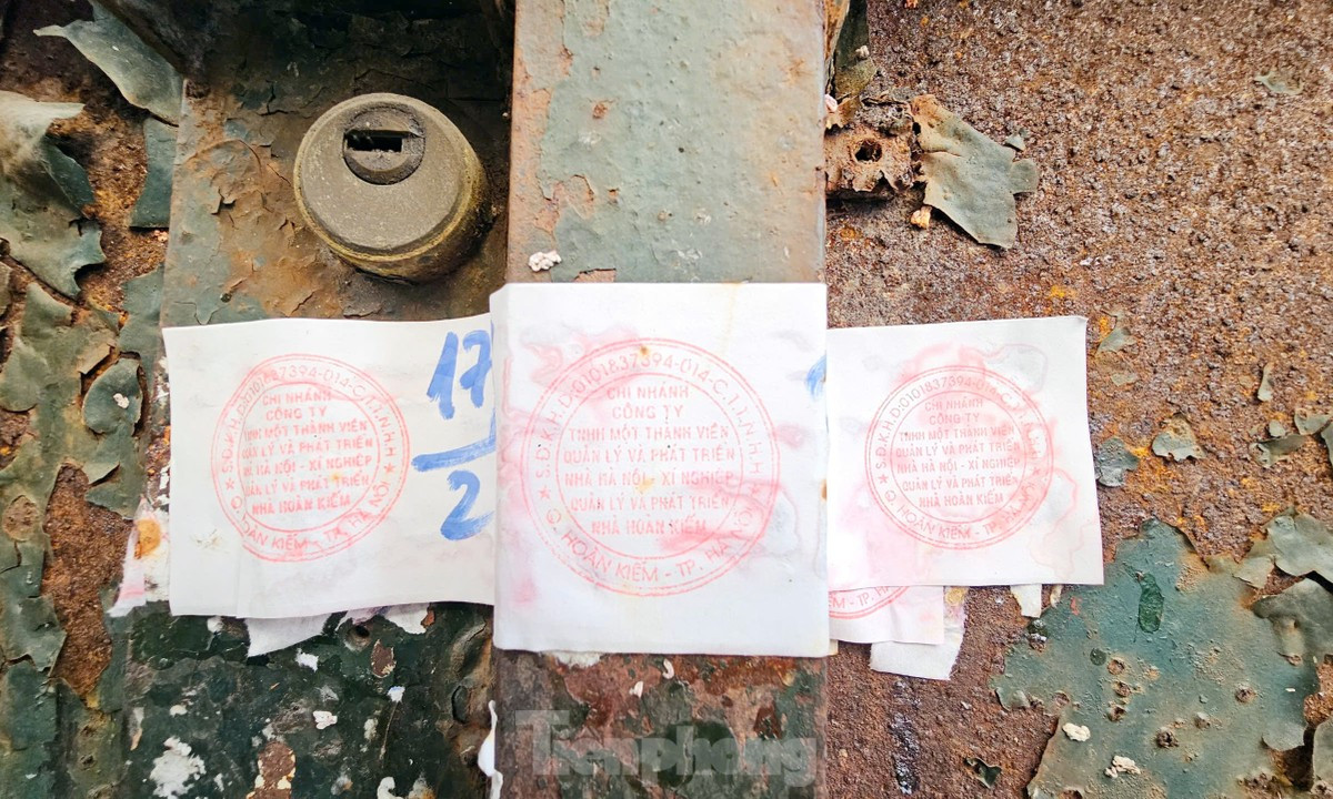 Biệt thự bỏ hoang từng của nguyên Chủ tịch Hà Nội được sử dụng làm trụ sở cơ quan ảnh 6