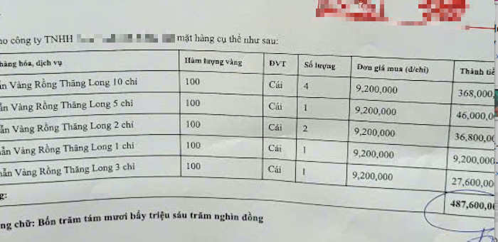 Có 53 chỉ vàng đem bán nhưng người phụ nữ ở Hà Nội khóc ròng vì một lý do, nay xếp hàng mua lại từng chỉ - Ảnh 2.