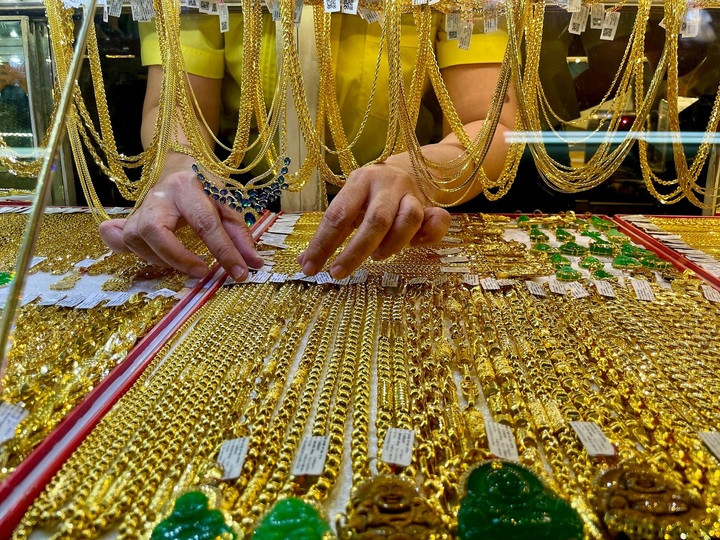 Giá vàng trong nước được dự báo sẽ còn bỏ xa mốc 115 triệu đồng/lượng. (Ảnh minh họa)