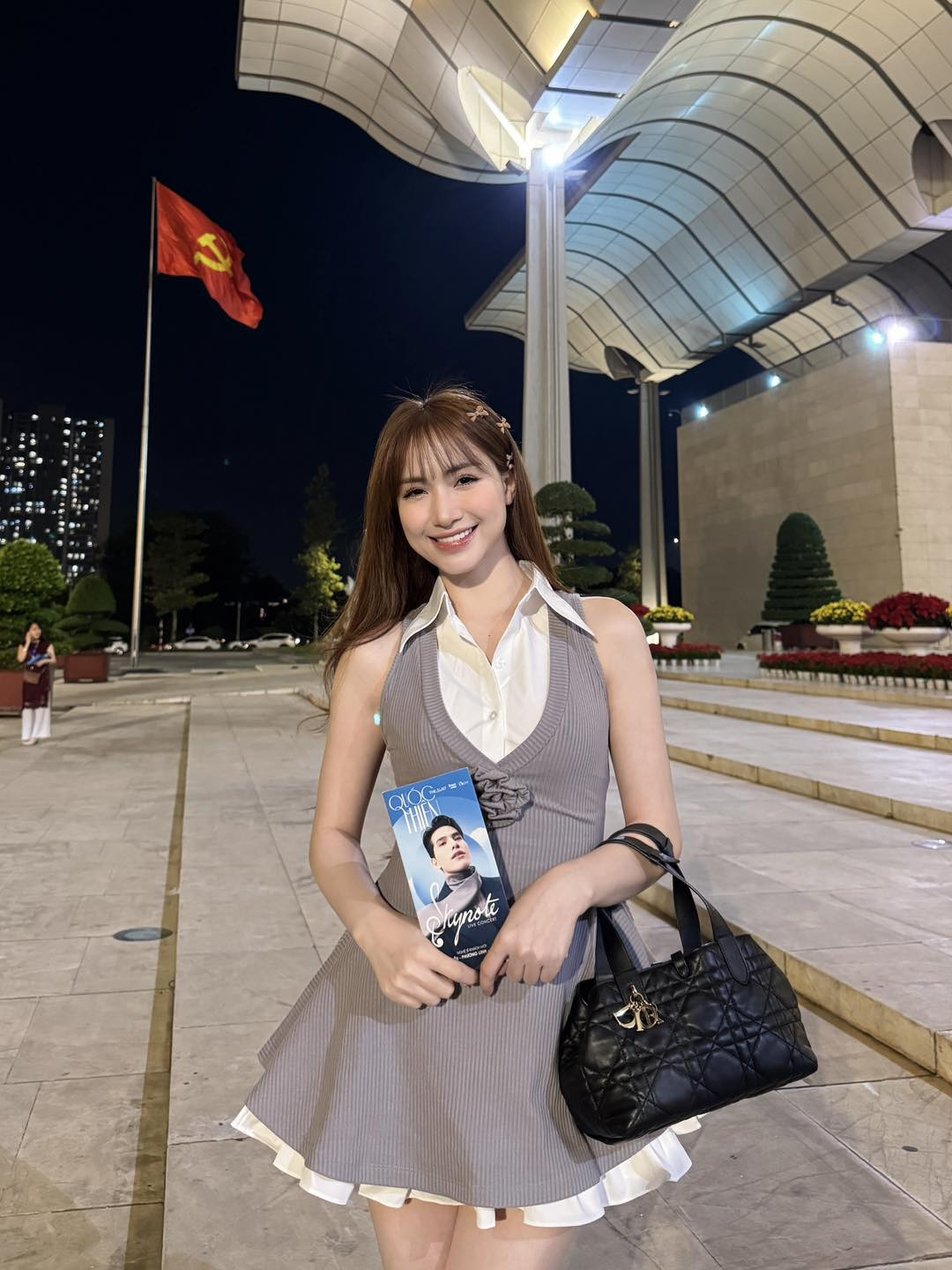 Nhan sắc đời thường của nữ ca sĩ quê Bắc Ninh được vinh danh '100 gương mặt tiêu biểu của Việc tử tế' - Ảnh 5.