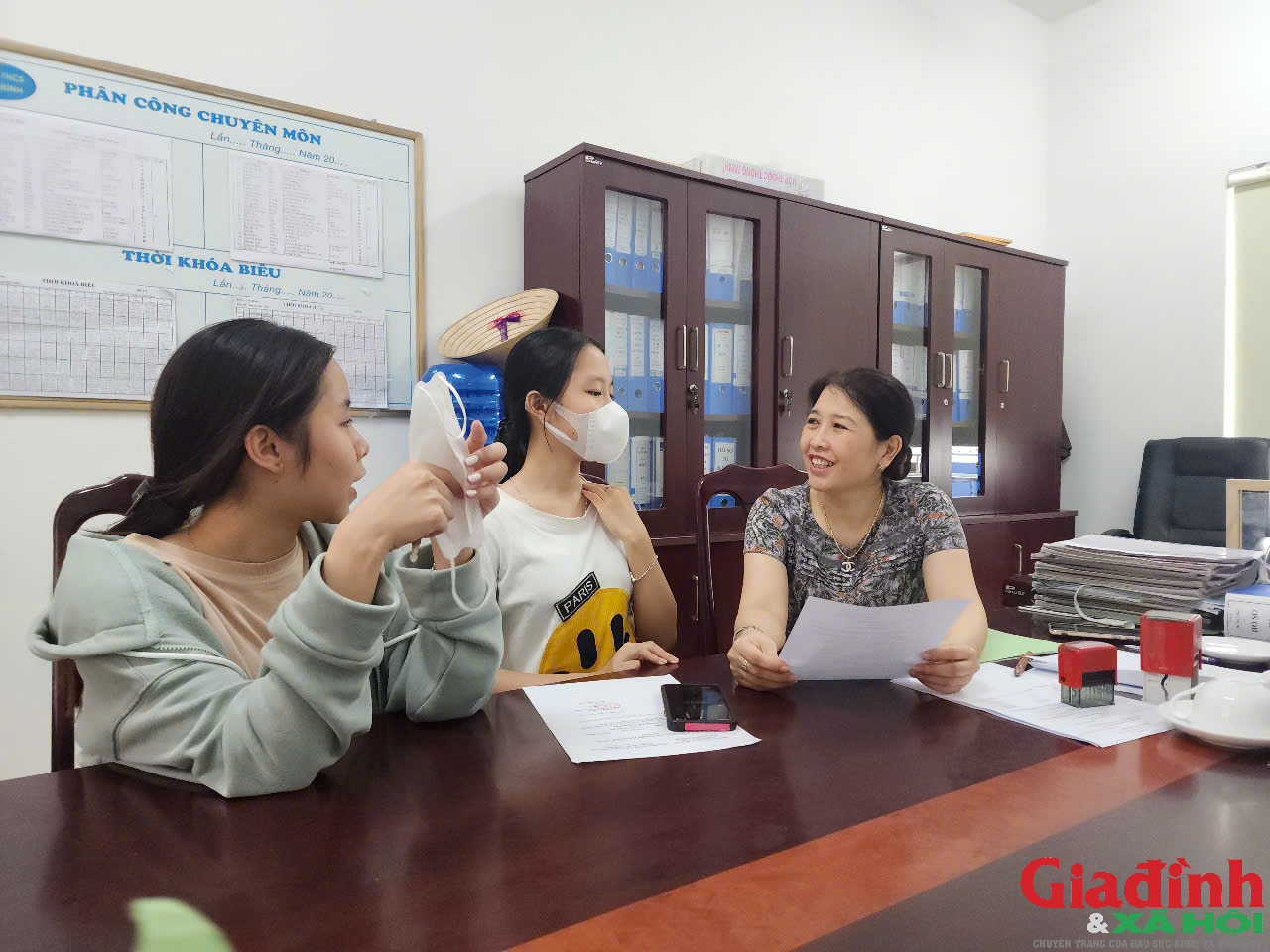 Tuyển sinh lớp 10 ở Nghệ An: Lo ngại tái diễn ‘cơn sốt’ đổi nguyện vọng sau thi - Ảnh 2.