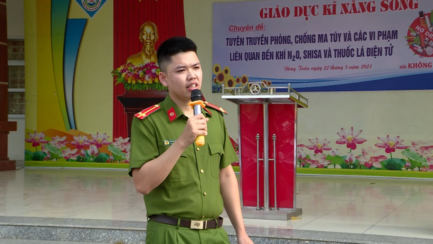 Thượng úy Nguyễn Đăng Khải, cán bộ Phòng Cảnh sát điều tra tội phạm về ma túy Công an tỉnh Quảng Ninh