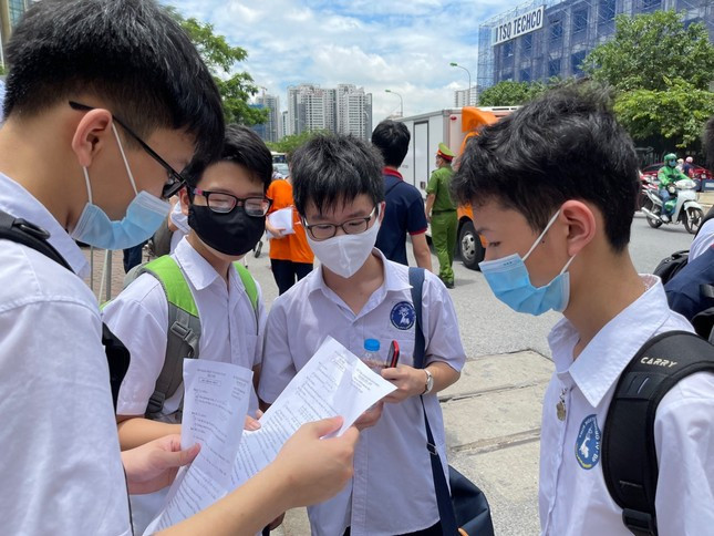 Tuyển sinh lớp 6 trường ‘hot’: Chấm dứt thời học bạ toàn điểm 10 ảnh 1