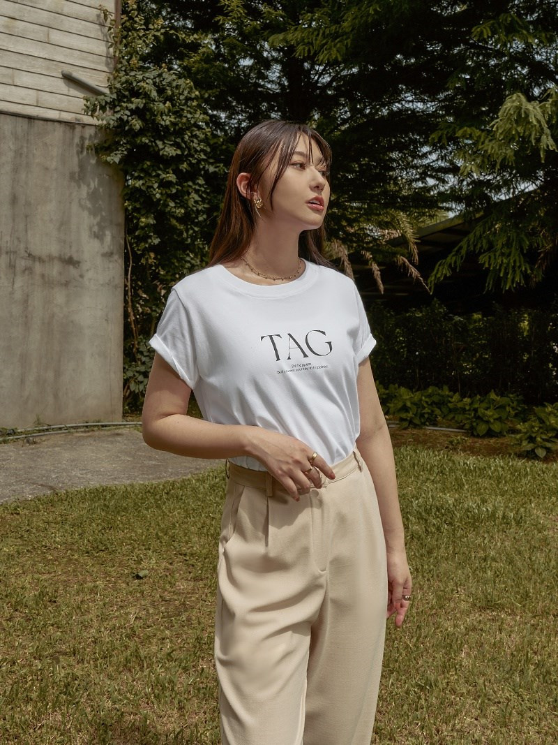 10 cách mặc áo thun nhẹ mát, thanh lịch tới công sở- Ảnh 10.