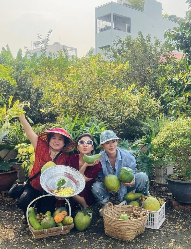 Ca sĩ Mỹ Lệ ở tuổi 53, sau nhiều năm rút khỏi showbiz: Đại gia 'làm nông' trên mảnh vườn hơn 10.000m2 'cái gì cũng có'- Ảnh 7.