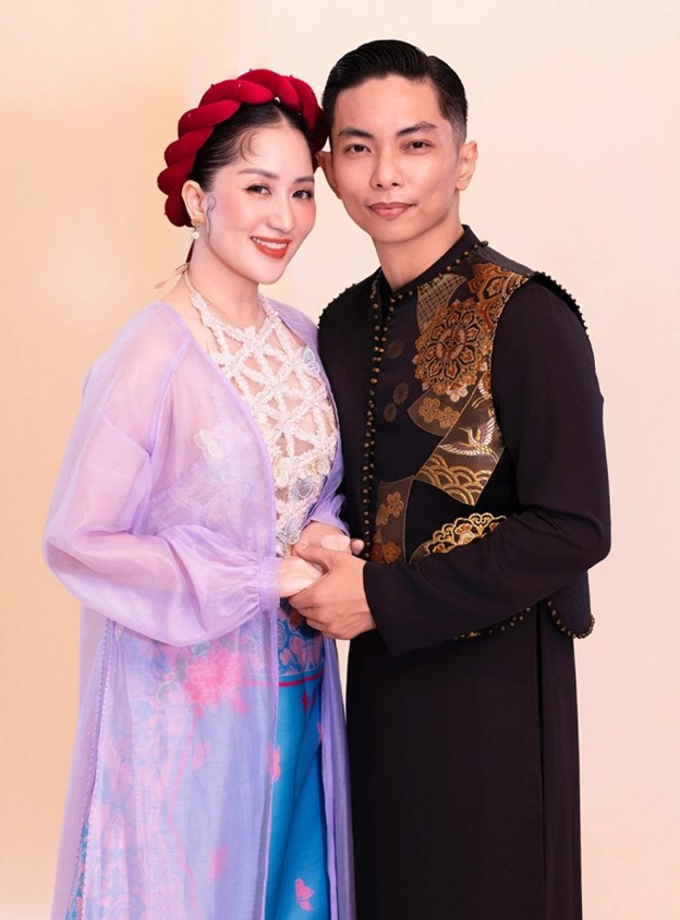 Gái út nhà Khánh Thi