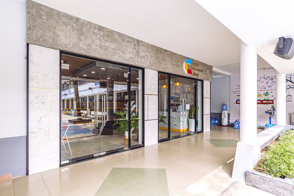 Trường THPT Quốc tế Việt úc