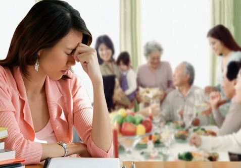 Con dâu sợ hãi khi thấy người này về sống chung trong gia đình nhà chồng - Ảnh 2.